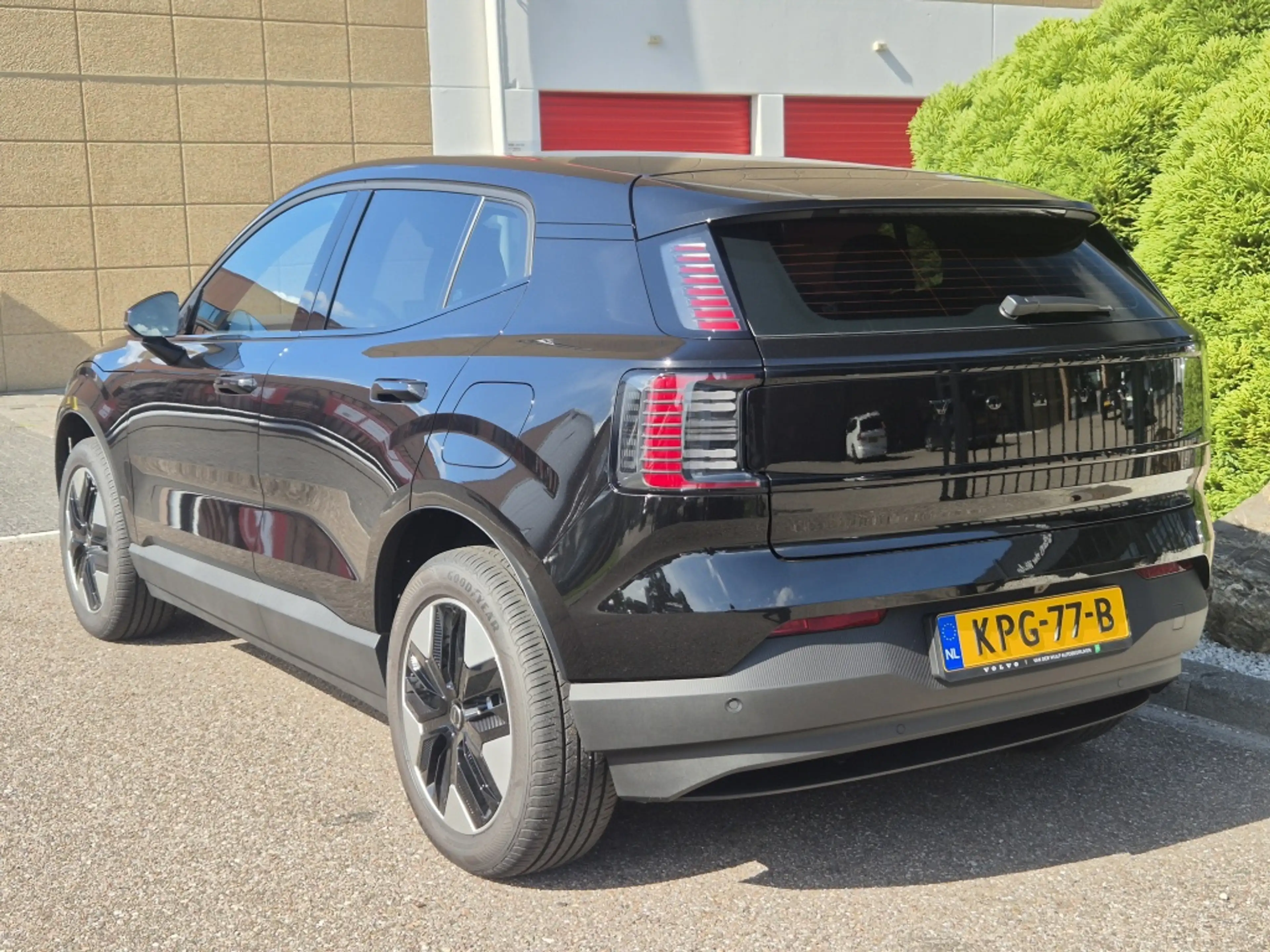 Volvo EX30 P3 69kWh/150PK Long Range Plus Europa | BLIS | Har — photo 2