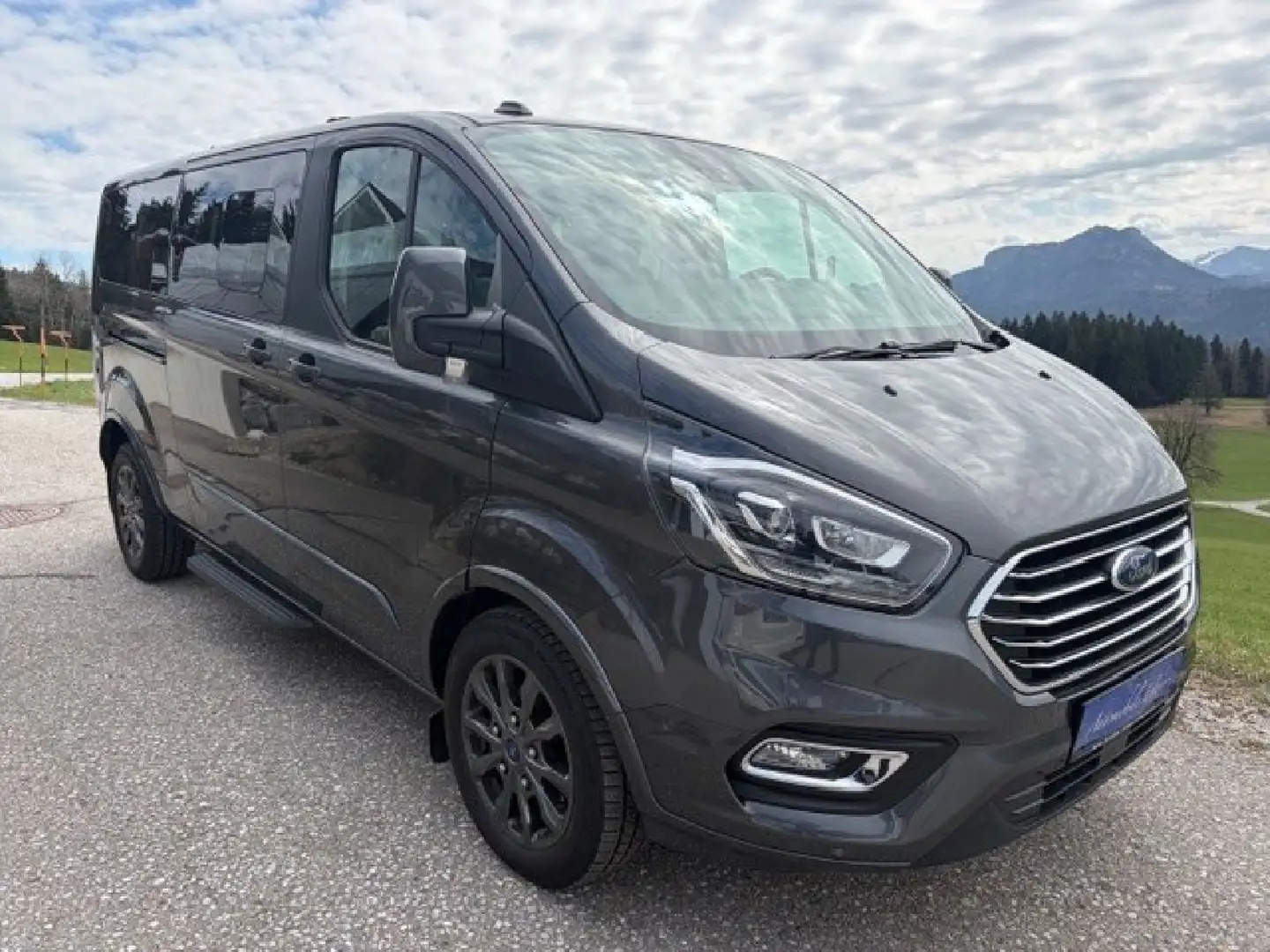 Ford Tourneo Custom Kombi L2 Titanium X, Aut., Navi, ACC., Leder, AHK Grau - 2