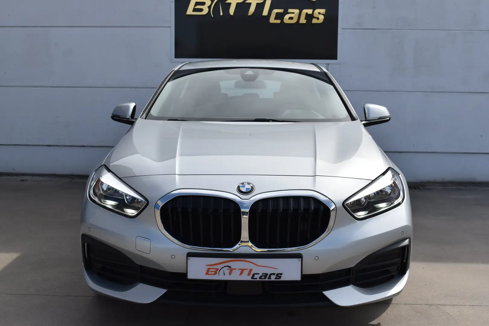 BMW 116 1.5d* Navi* Airco* PDC V&A* Cruise control* Argento - 2