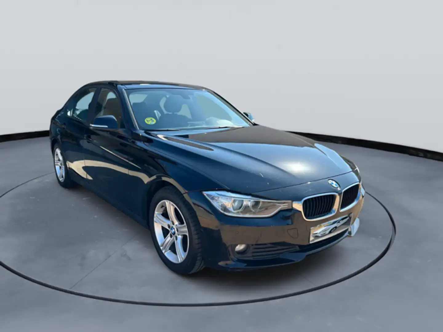 BMW 318 318d Noir - 1
