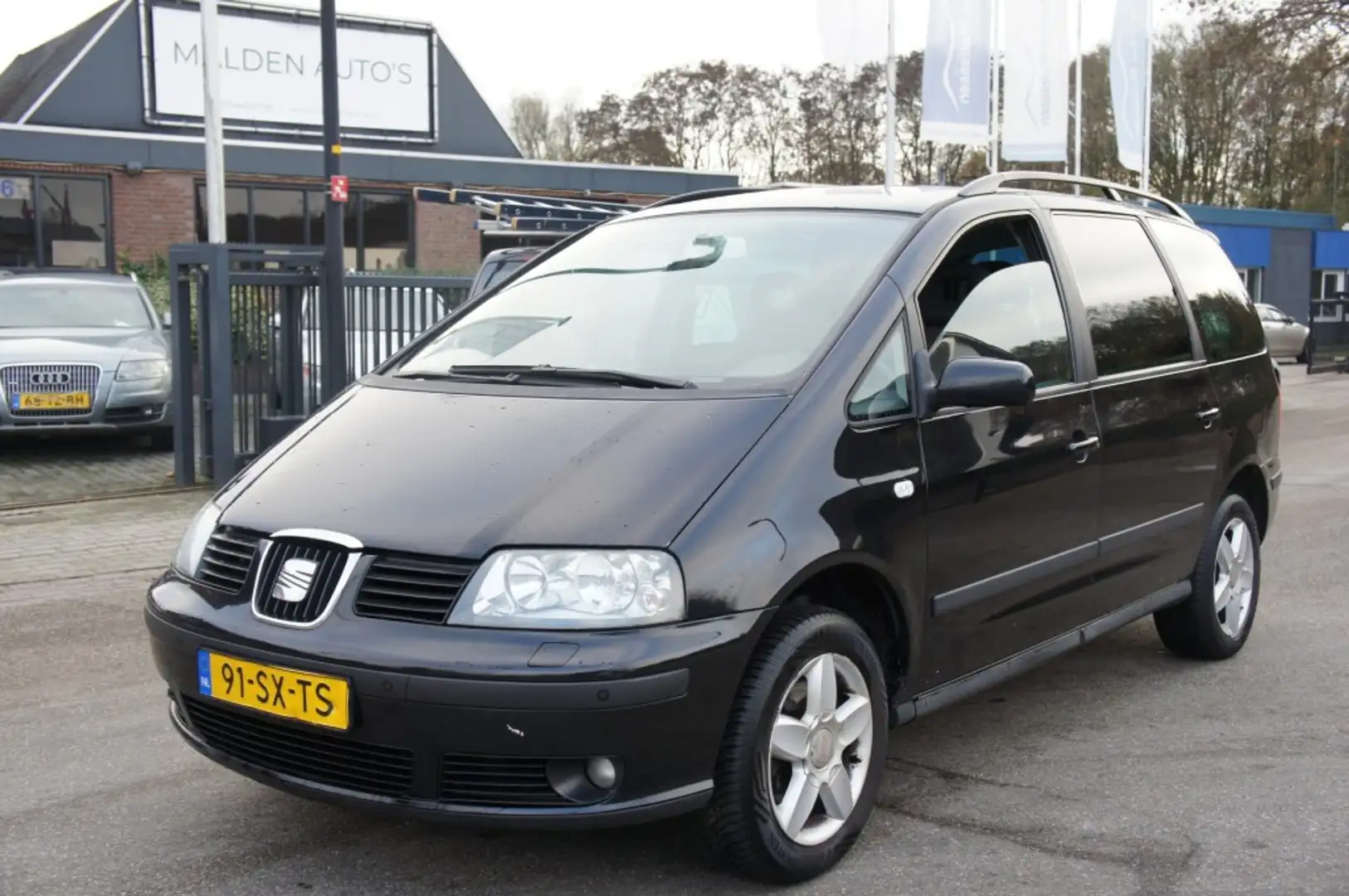 SEAT Alhambra 2.0 REFERENCE 7P. 6STOELEN/CRUISECONTROLE/PDC/Voor Zwart - 1