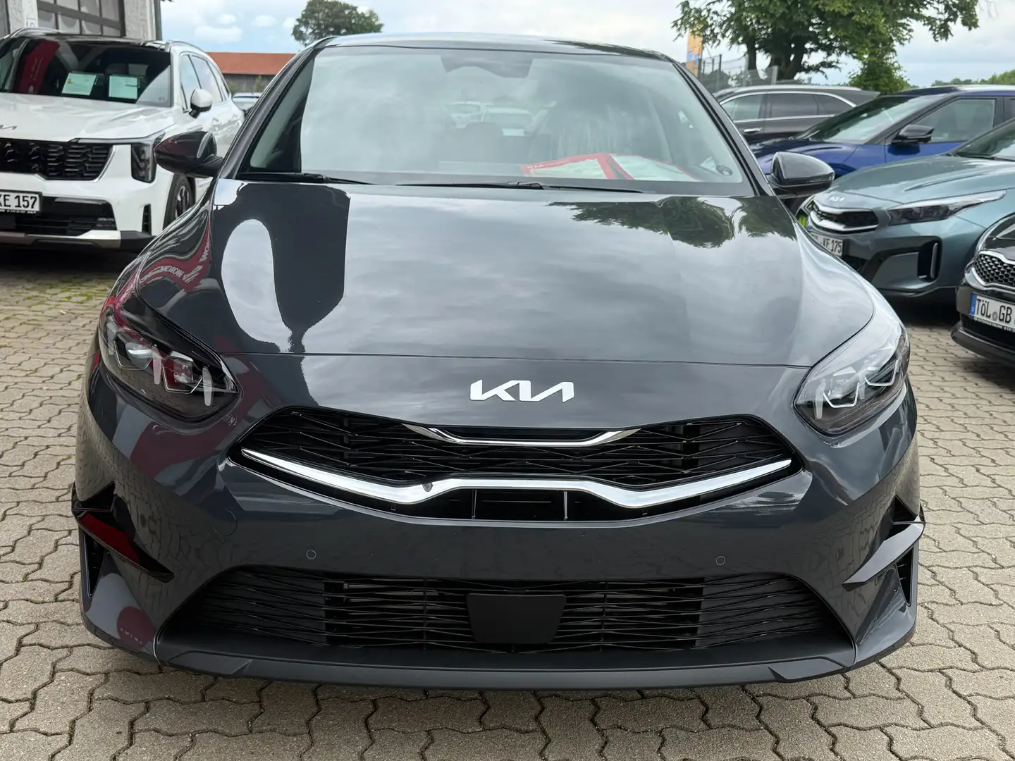 Kia Ceed / cee'd Ultimate Edition Navi Klima Kamera Sitzhz ACC PDC Grau - 2