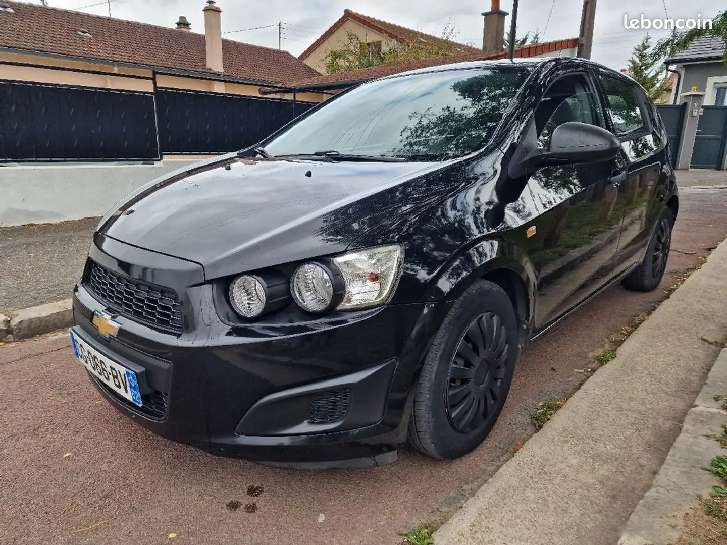 Chevrolet Aveo 1.3 vcdi 75ch start-stop lt Noir - 1
