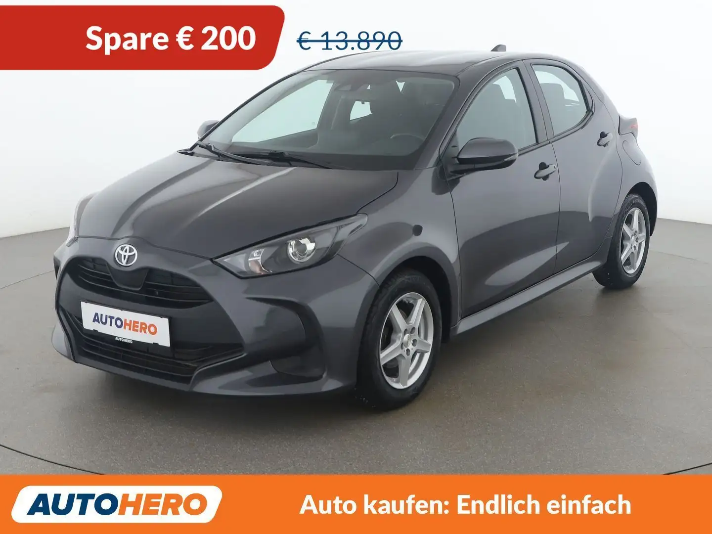 Toyota Yaris 1.0 Active Grau - 1
