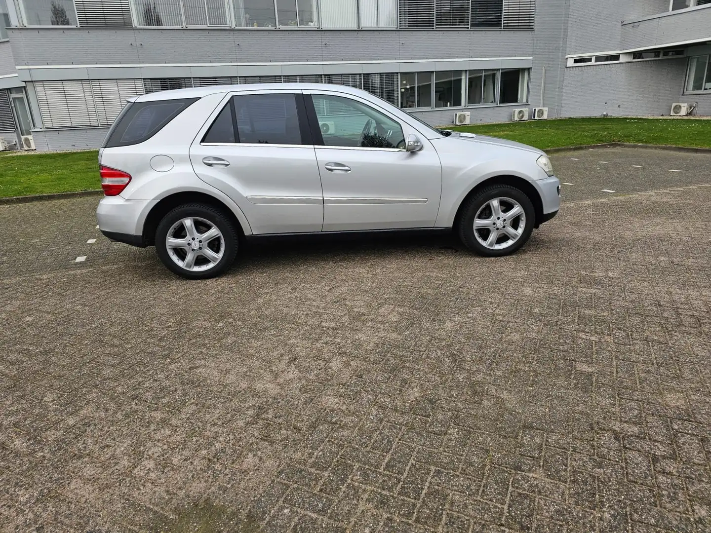 Mercedes-Benz ML 320 ML 320 CDI 4Matic 7G-TRONIC Argent - 2