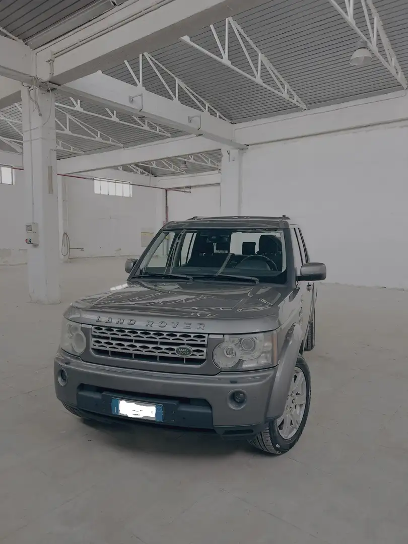 Land Rover Discovery 3.0 sdV6 SE 245cv auto Grigio - 1