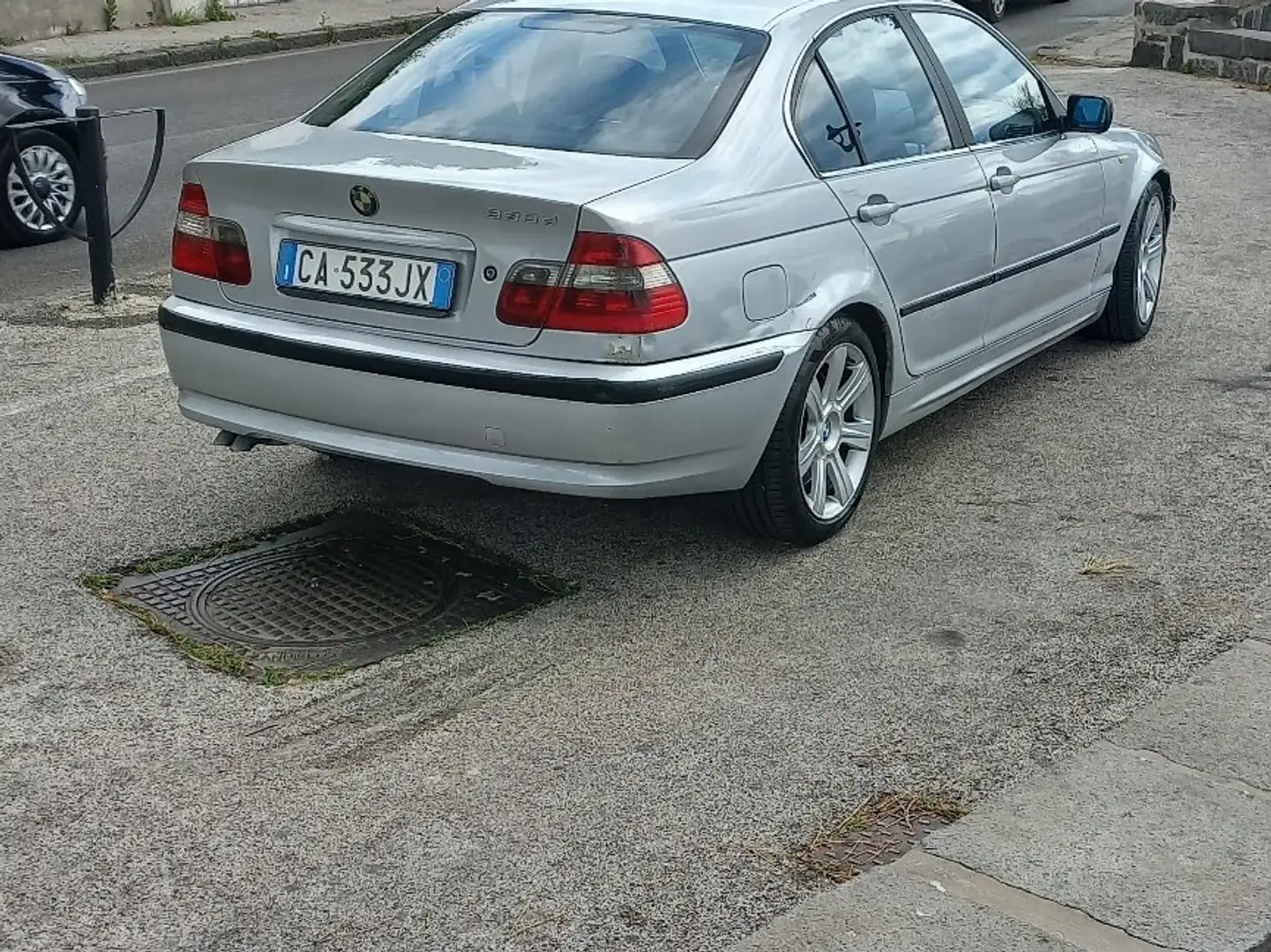 BMW 330 330d Argent - 2