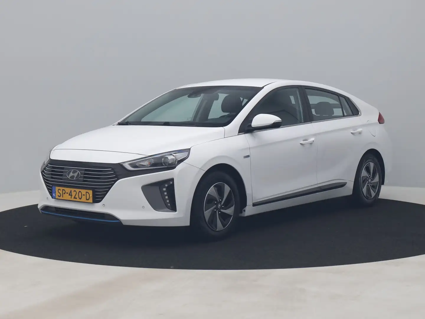 Hyundai IONIQ 1.6 GDi Comfort | CAMERA | ADAPTIVE | KEYLESS Wit - 1