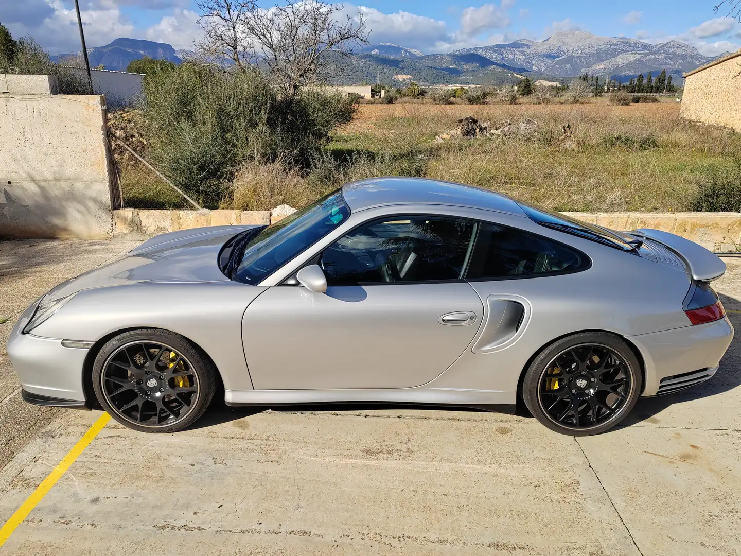 Porsche 911 Turbo srebrna - 2