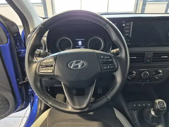 Hyundai I10 view 10