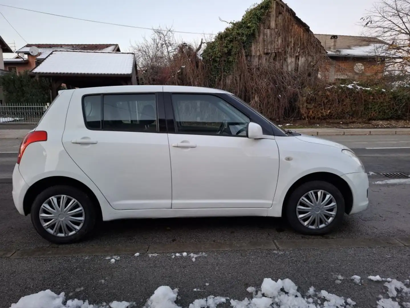 Suzuki Swift Swift 1.2 VVT GLX - 1