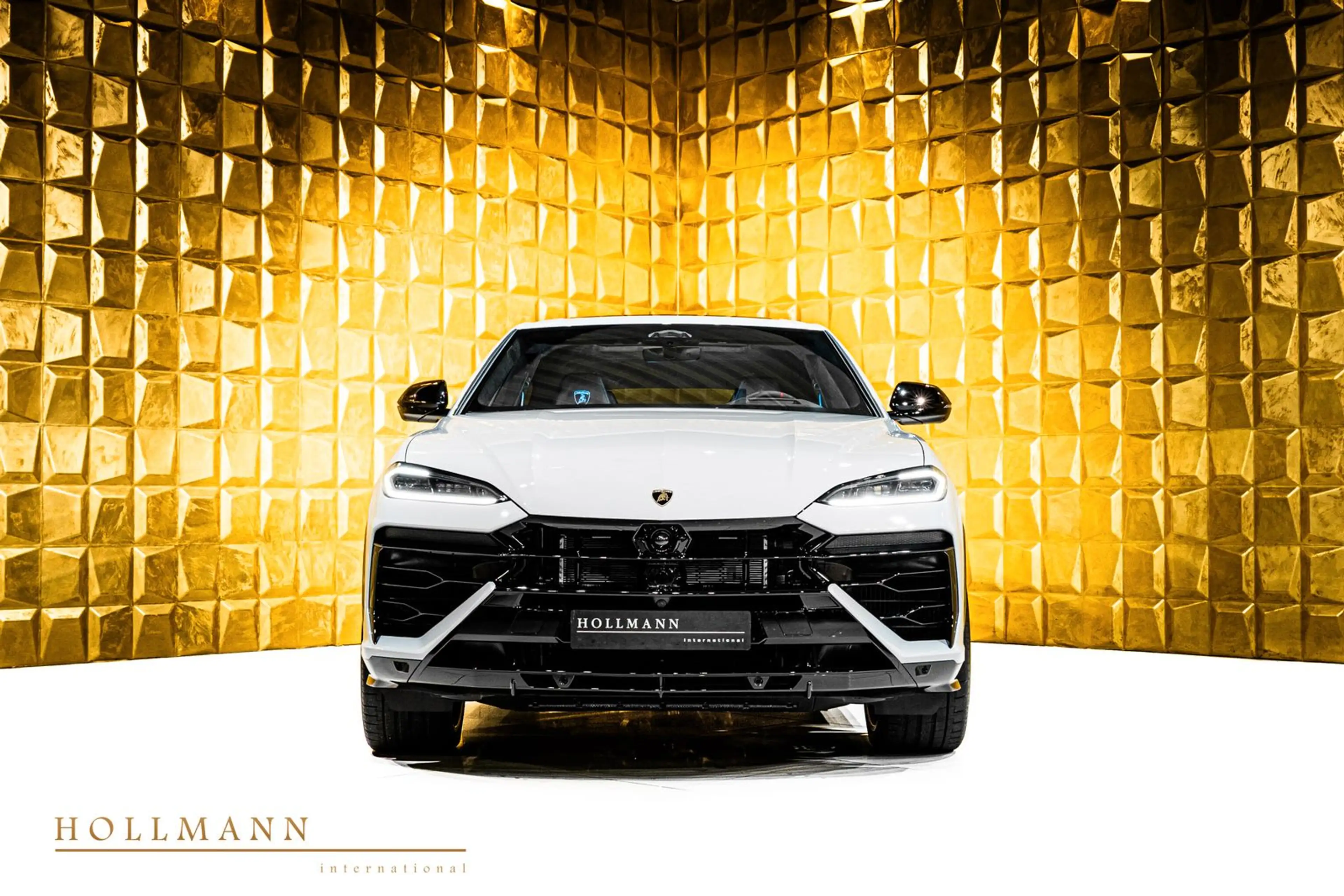 Lamborghini Urus SE + B&O + BIG CARBON PACK + PANO + — photo 2