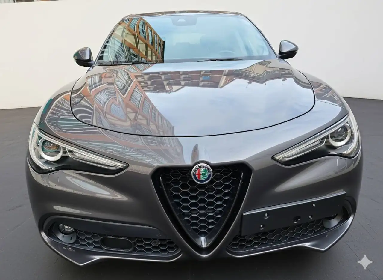 Alfa Romeo Stelvio 2021