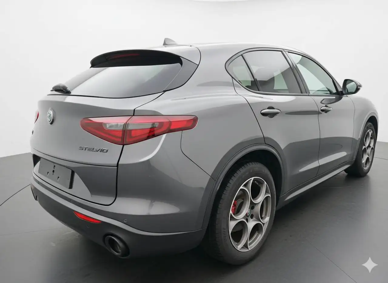Alfa Romeo Stelvio 2021