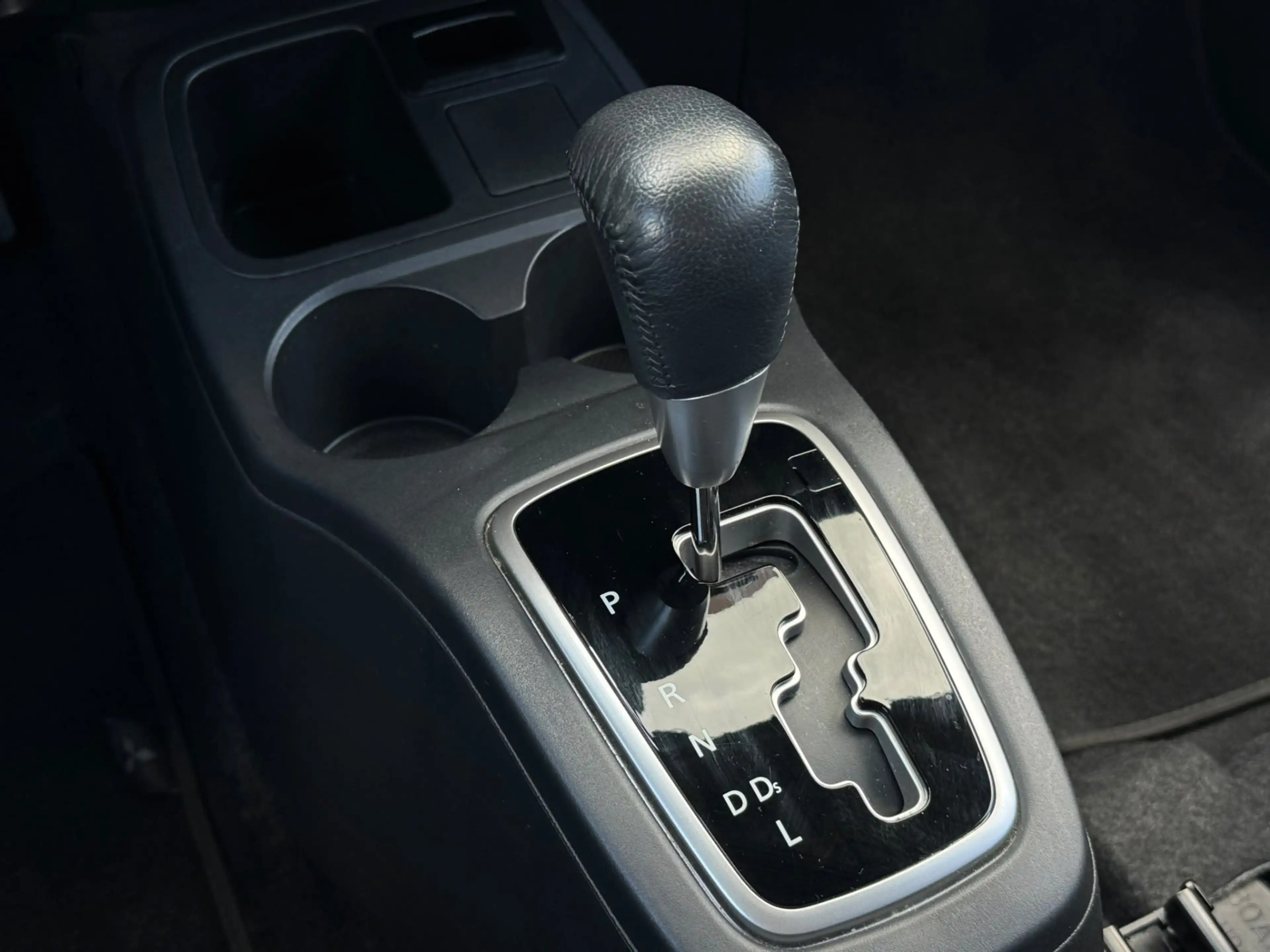 Mitsubishi Space Star 1.0 70PK Automaat Instyle Camera Apple-Carplay Key — photo 29