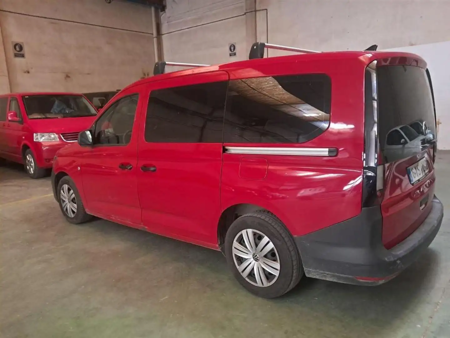 Volkswagen Caddy Maxi Kombi 2.0 TDI 75 kW (102 CV) Rojo - 1