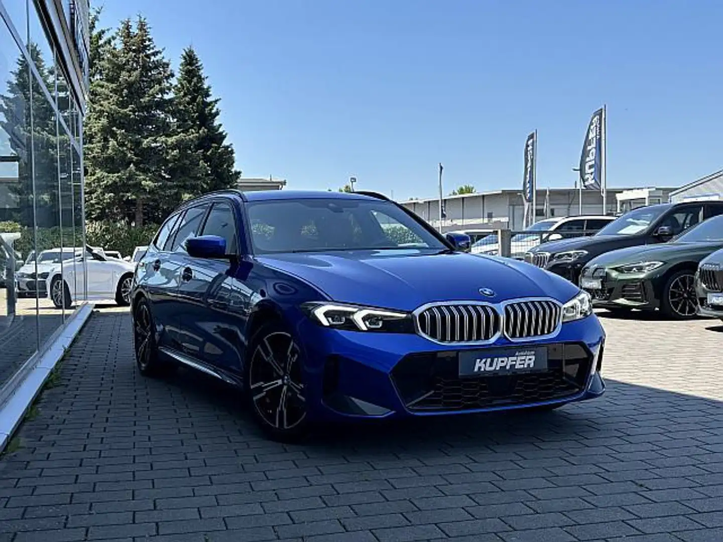 BMW 320 d xDrive Tour M Sport AHK*ACC°Wint.pak°18 Blauw - 2
