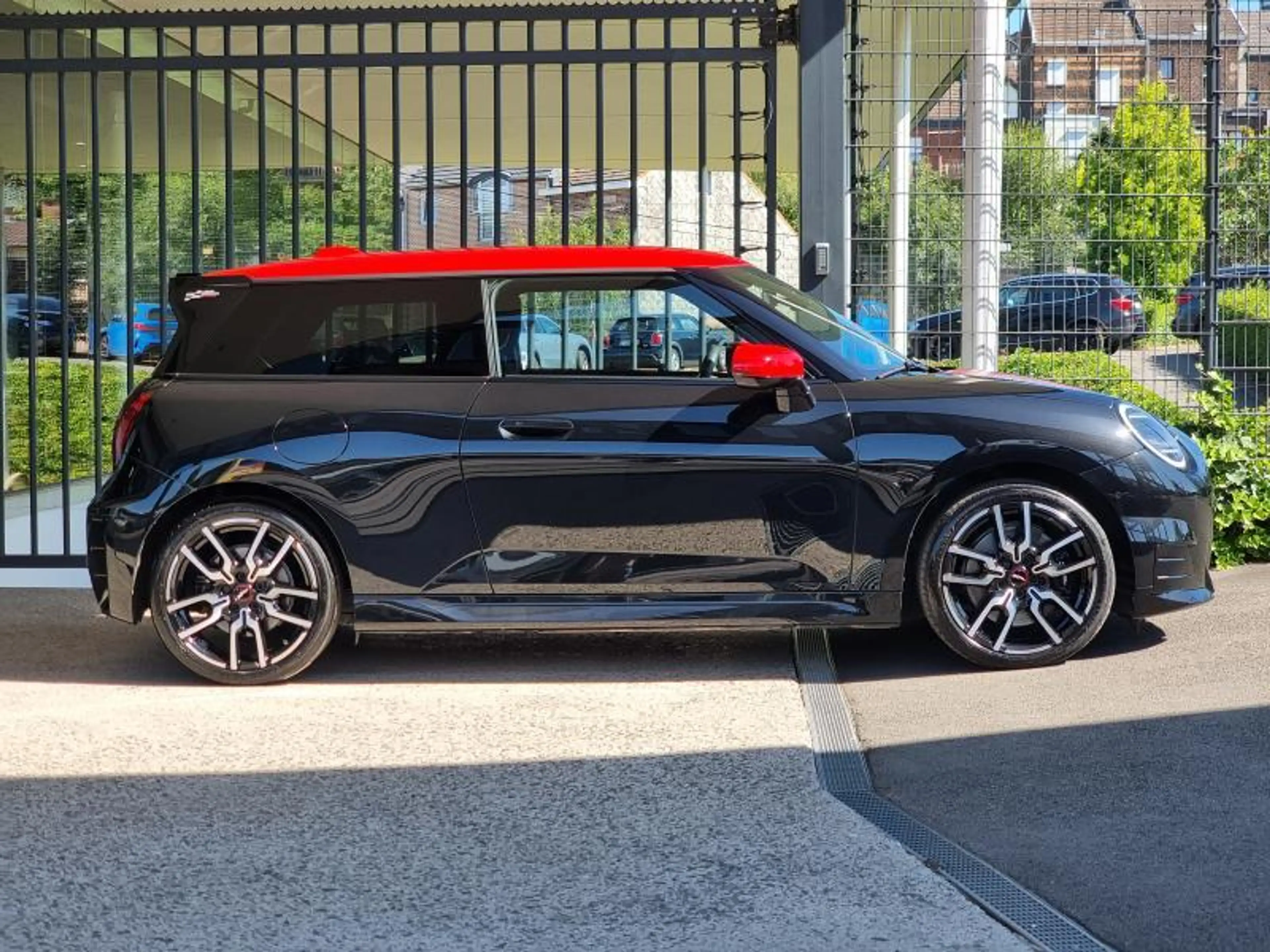 MINI Cooper E Pack M — photo 3