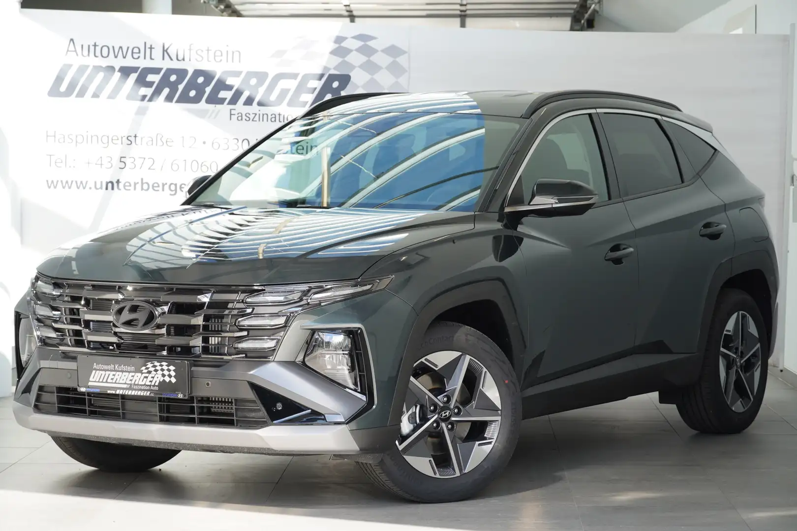 Hyundai TUCSON NX4 GO 1,6 T-GDi 2WD Grün - 1