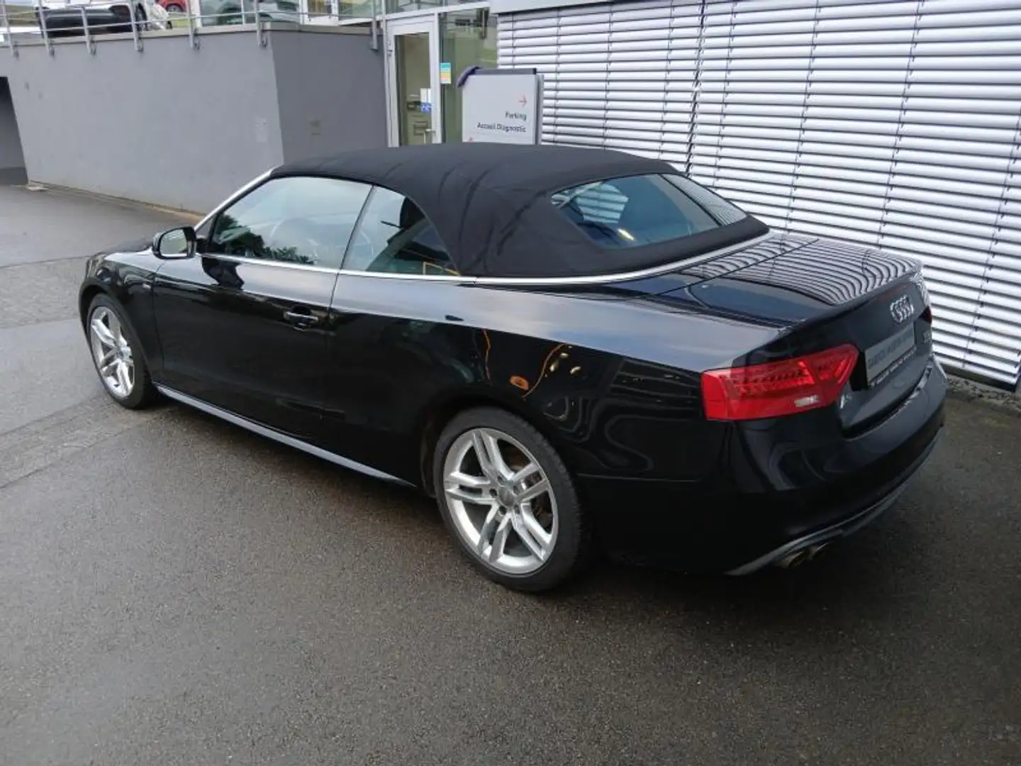Audi A5 Cabrio 2.0 TDI quattro 6-Gang Noir - 2