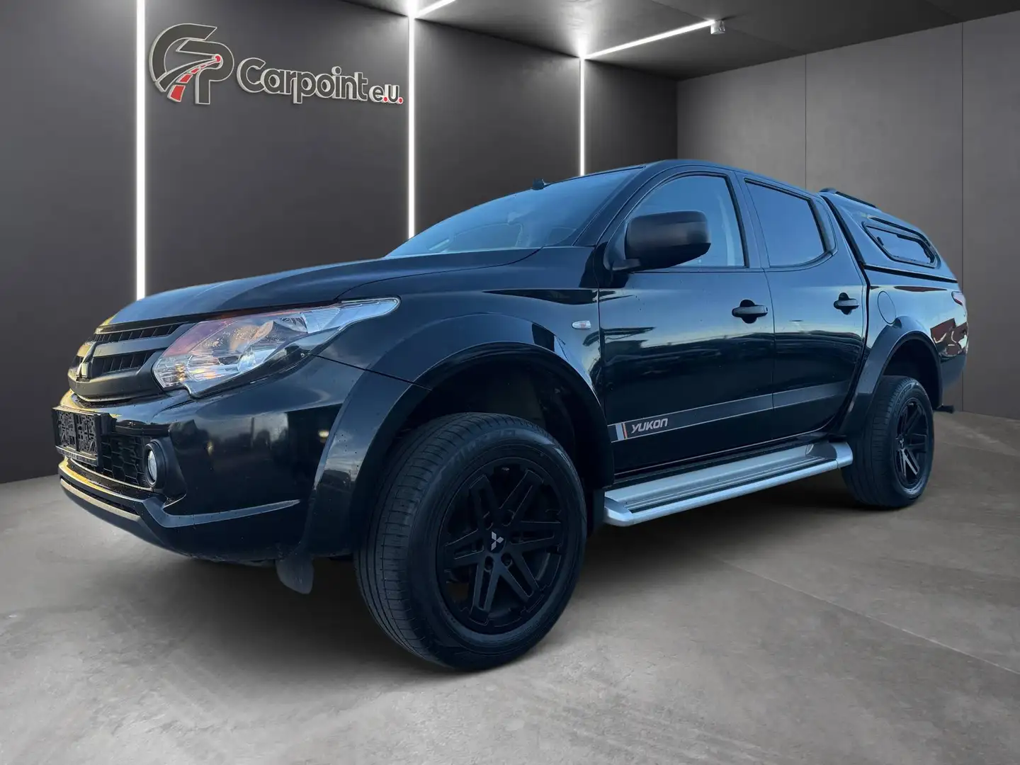 Mitsubishi L200 Schwarz - 1