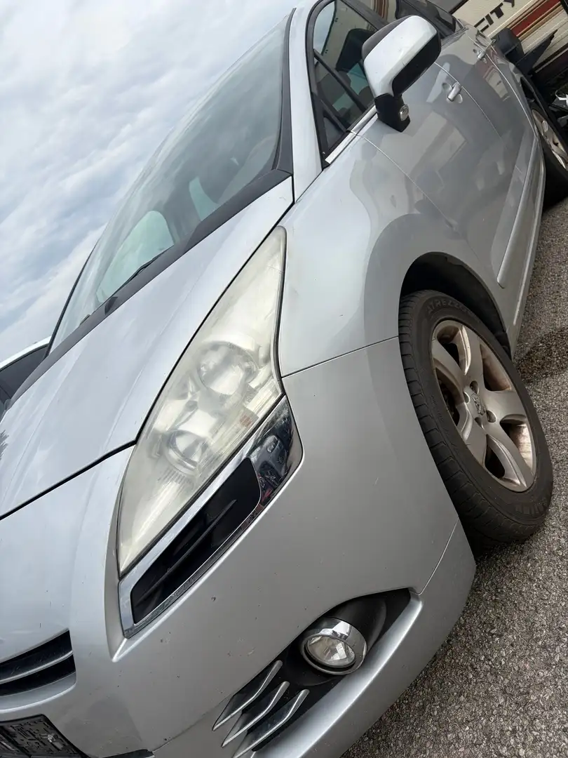 Peugeot 5008 1.6 HDI Professional Line FAP Grau - 2