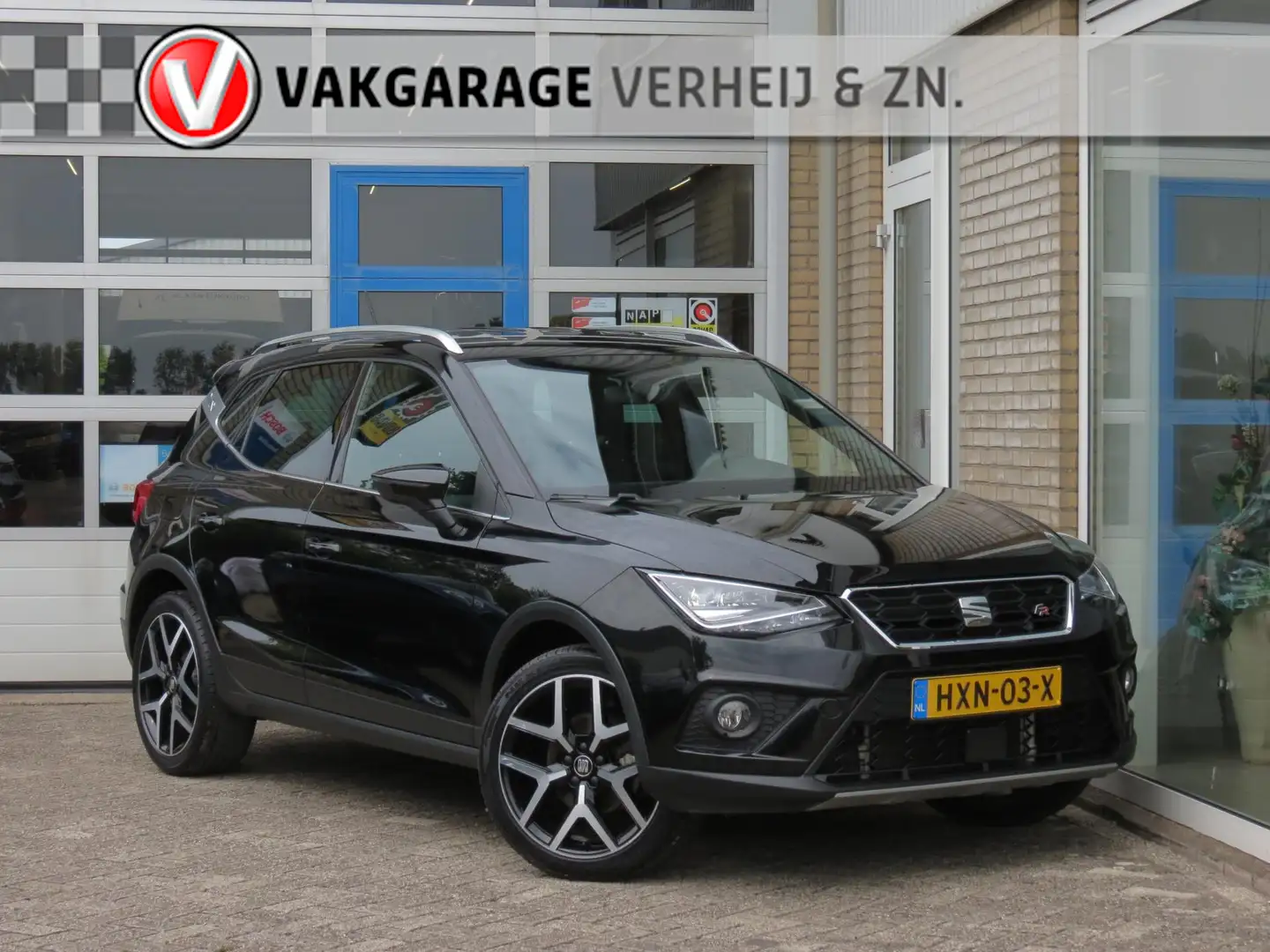 SEAT Arona 1.0 TSI DSG FR Limited Edition DIGI-Dash|BEATS Aud Zwart - 1