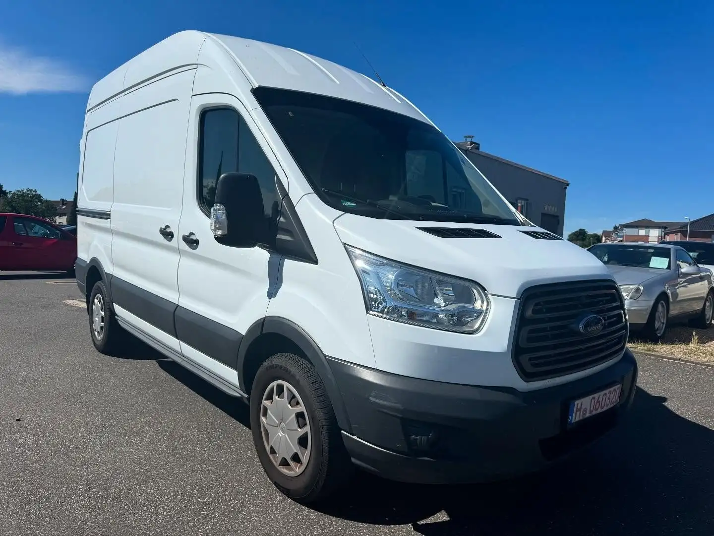 Ford Transit 350 L2 Trend 7/1 Hand/AHK /PDC-€ 10.840,Netto Weiß - 1