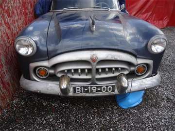 Packard De Lux 200 Sedan