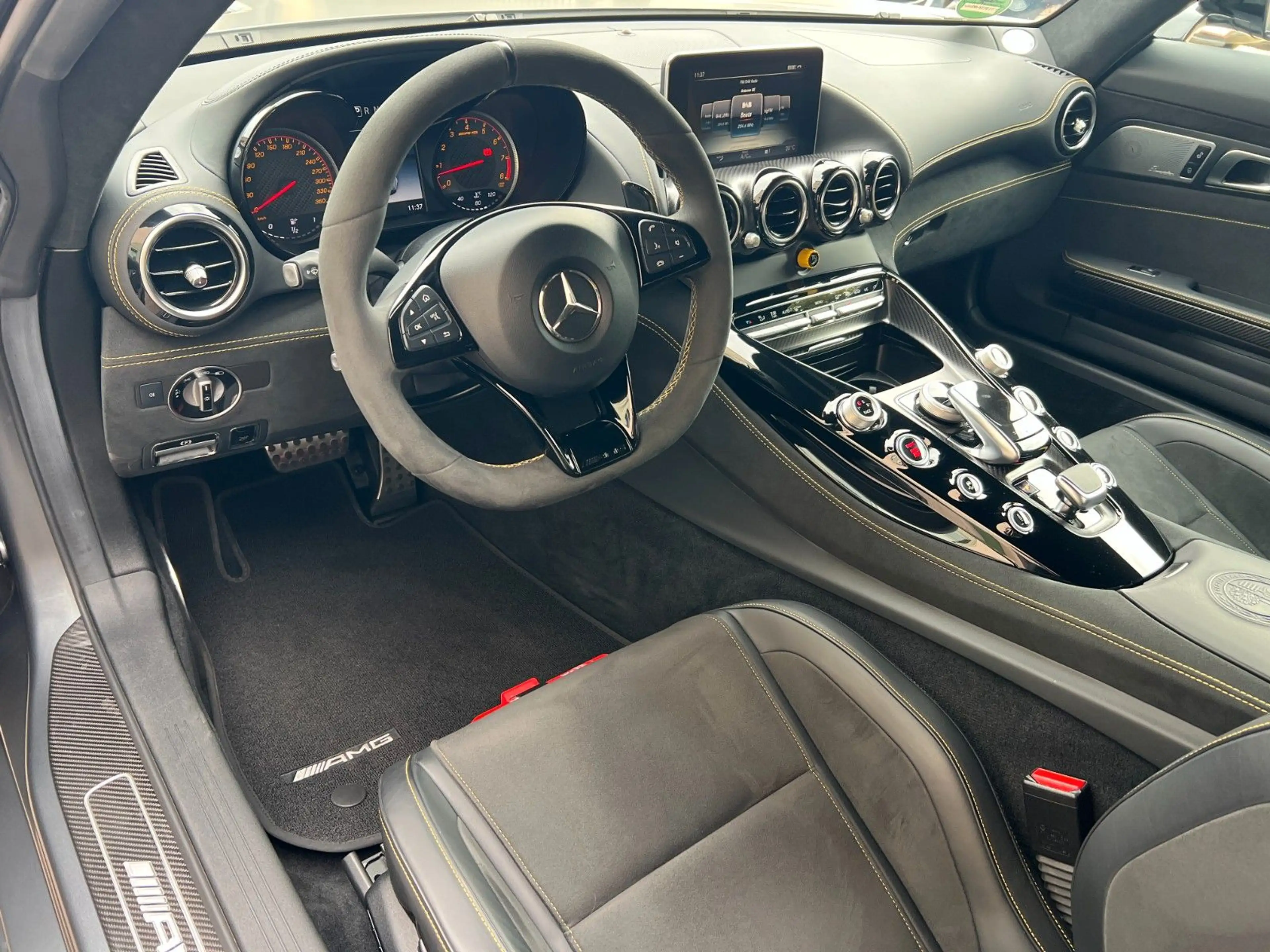Mercedes-Benz AMG GT Coupe  Top Zustand — photo 22