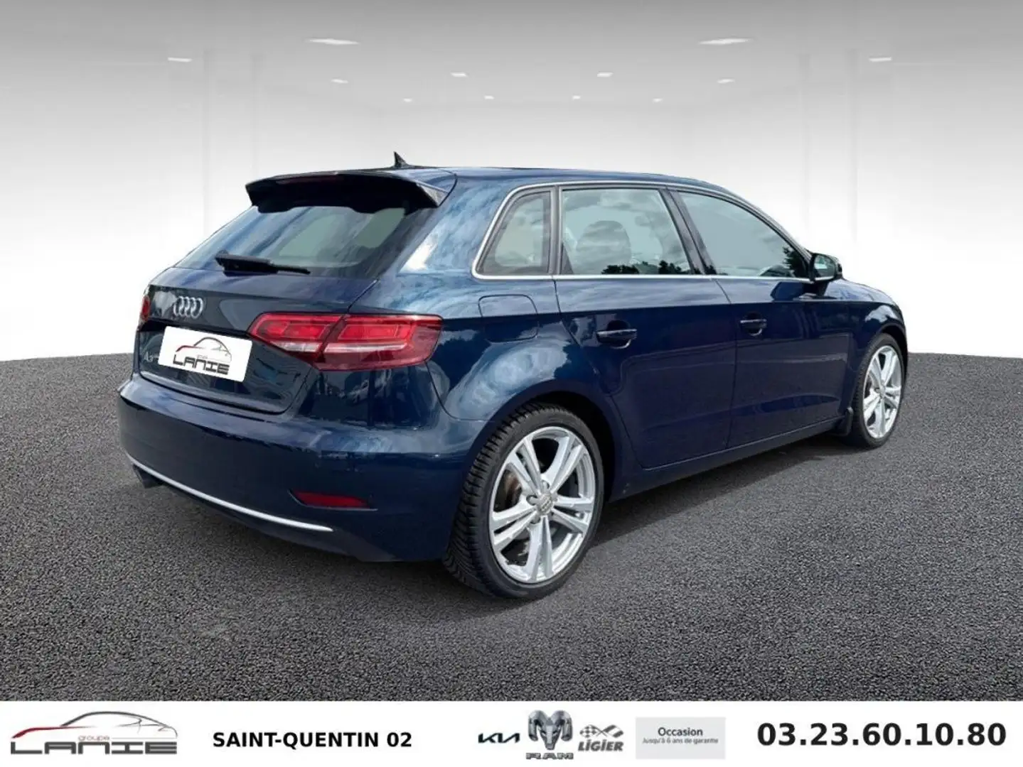 Audi A3 35 TFSI CoD 150 S tronic 7 Sport Bleu - 2