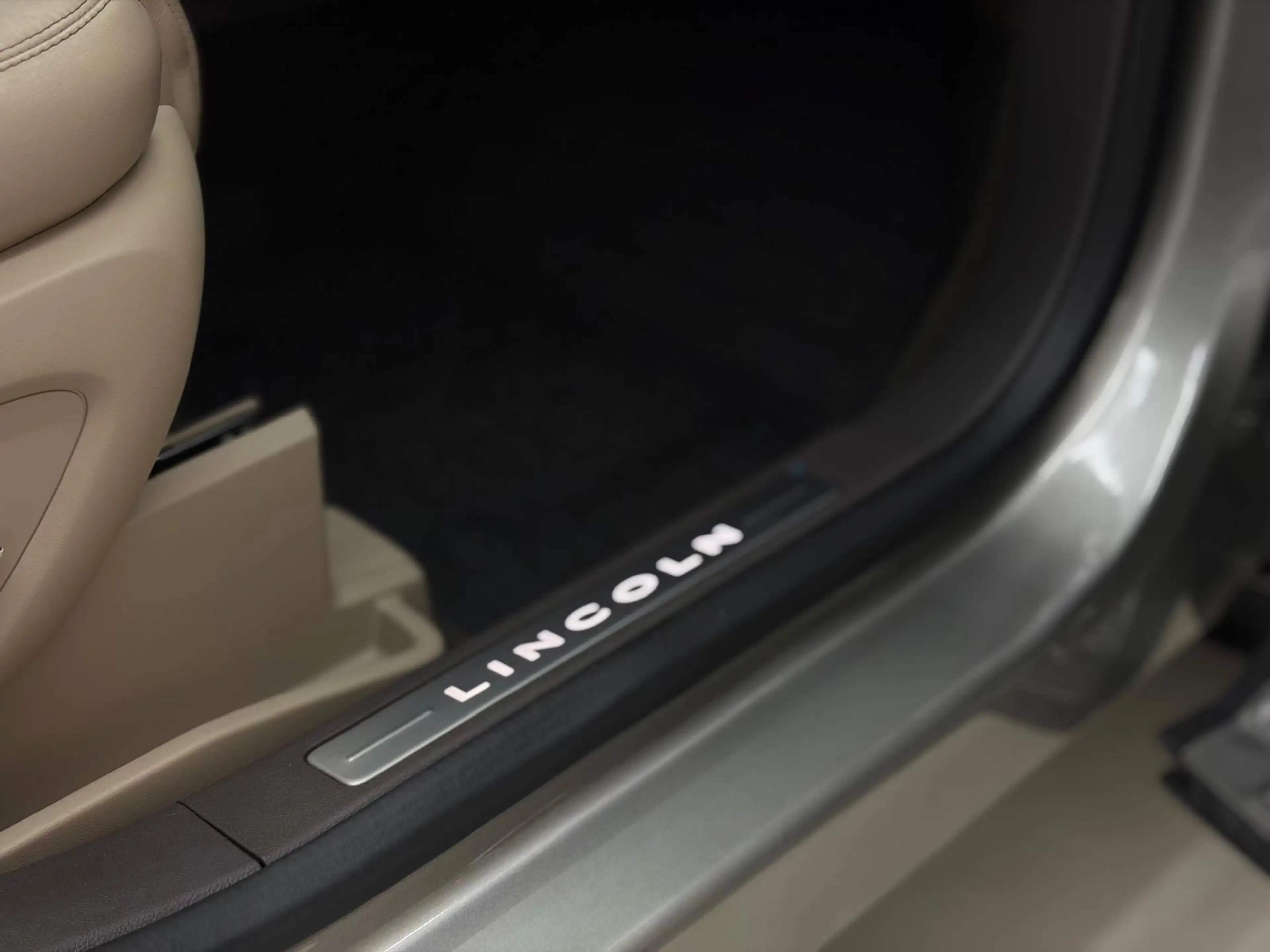 Lincoln Nautilus 2.7 V6 EcoBoost AWD Reserve — photo 13