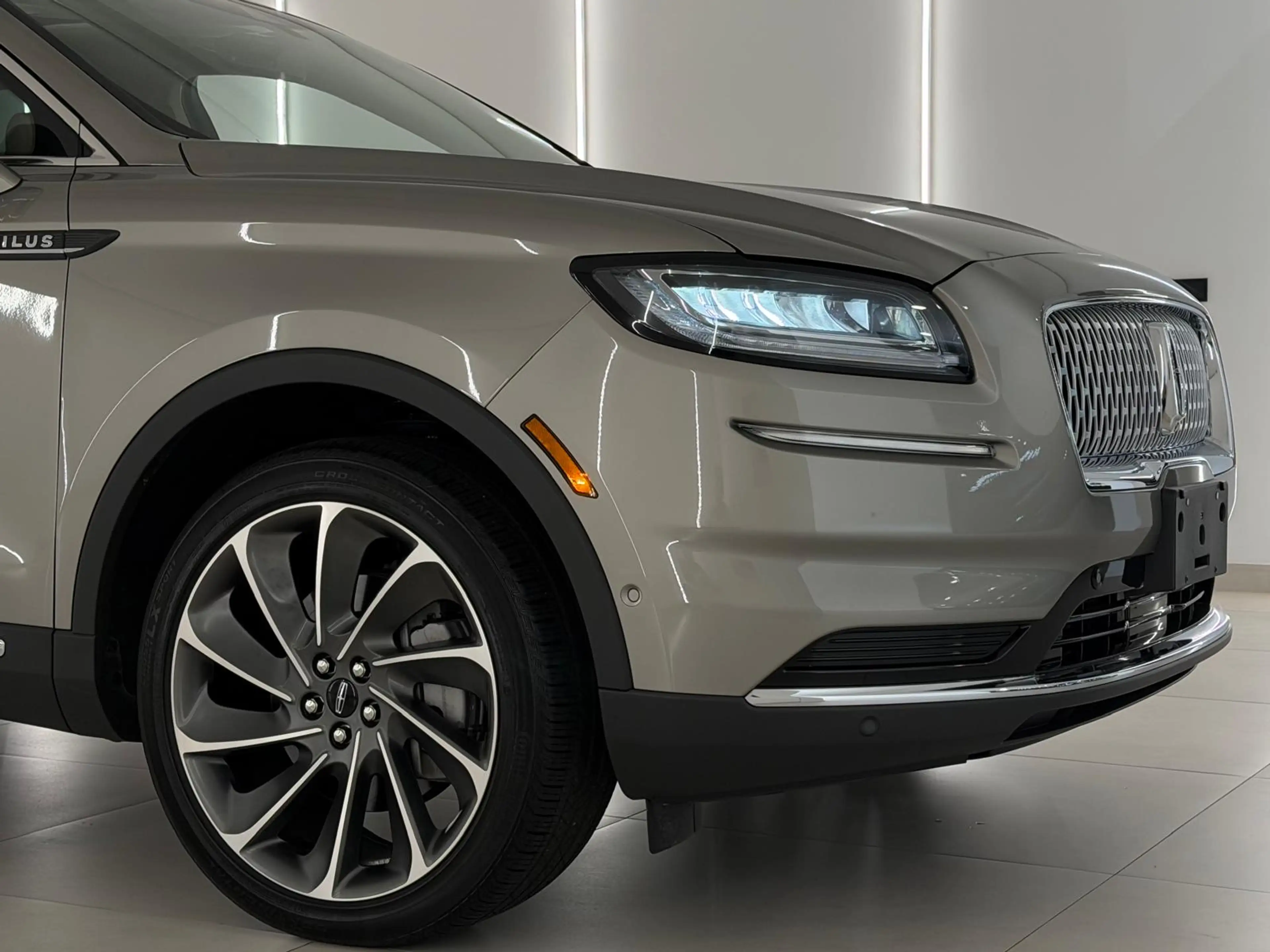 Lincoln Nautilus 2.7 V6 EcoBoost AWD Reserve — photo 3