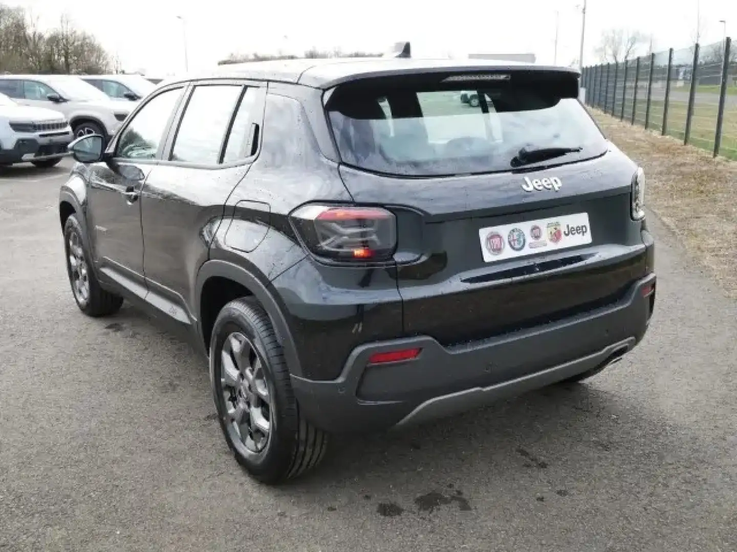 Jeep Avenger 1.2 Turbo 100 CV MHEV Hybrid Longitude Km0 Nero - 2