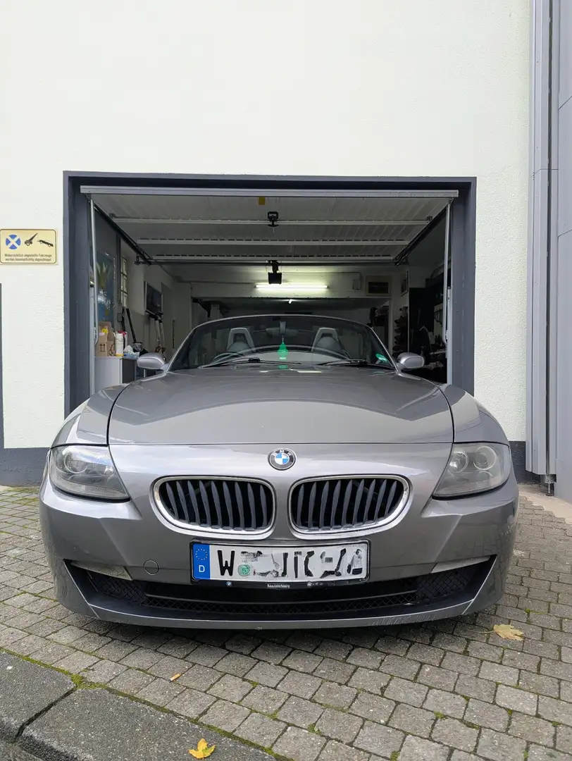 BMW Z4 Sport 2.0i - 1
