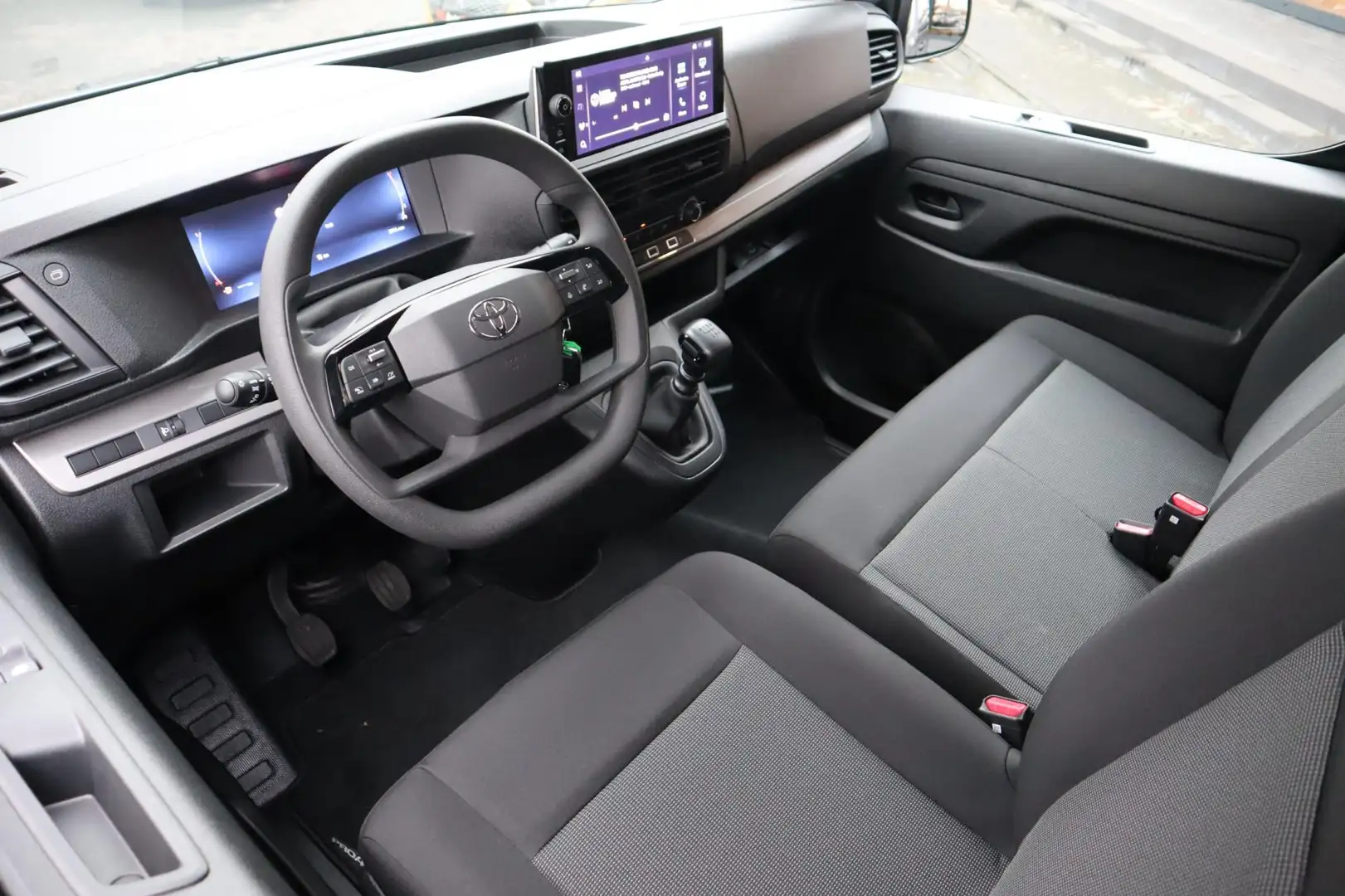Toyota Proace Worker 1.5 D-4D Challenger Nieuwe met 10j garantie Grijs - 2