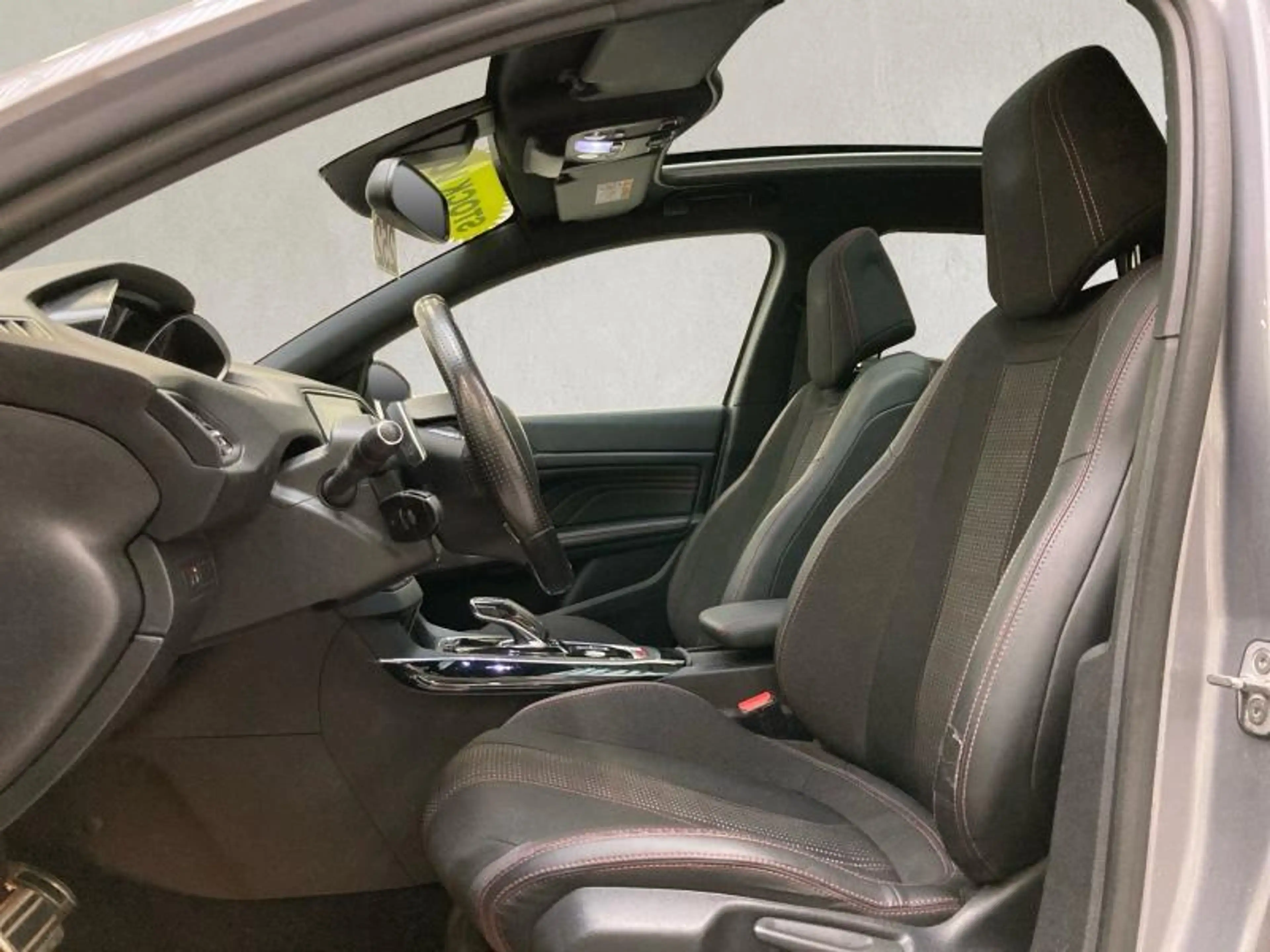 Peugeot 308 II SW GT Line *TOIT PANO/NAVI/CAMERA* — photo 12