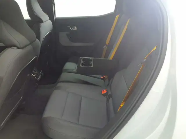 Polestar 2 view 14