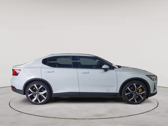 Polestar 2 view 3