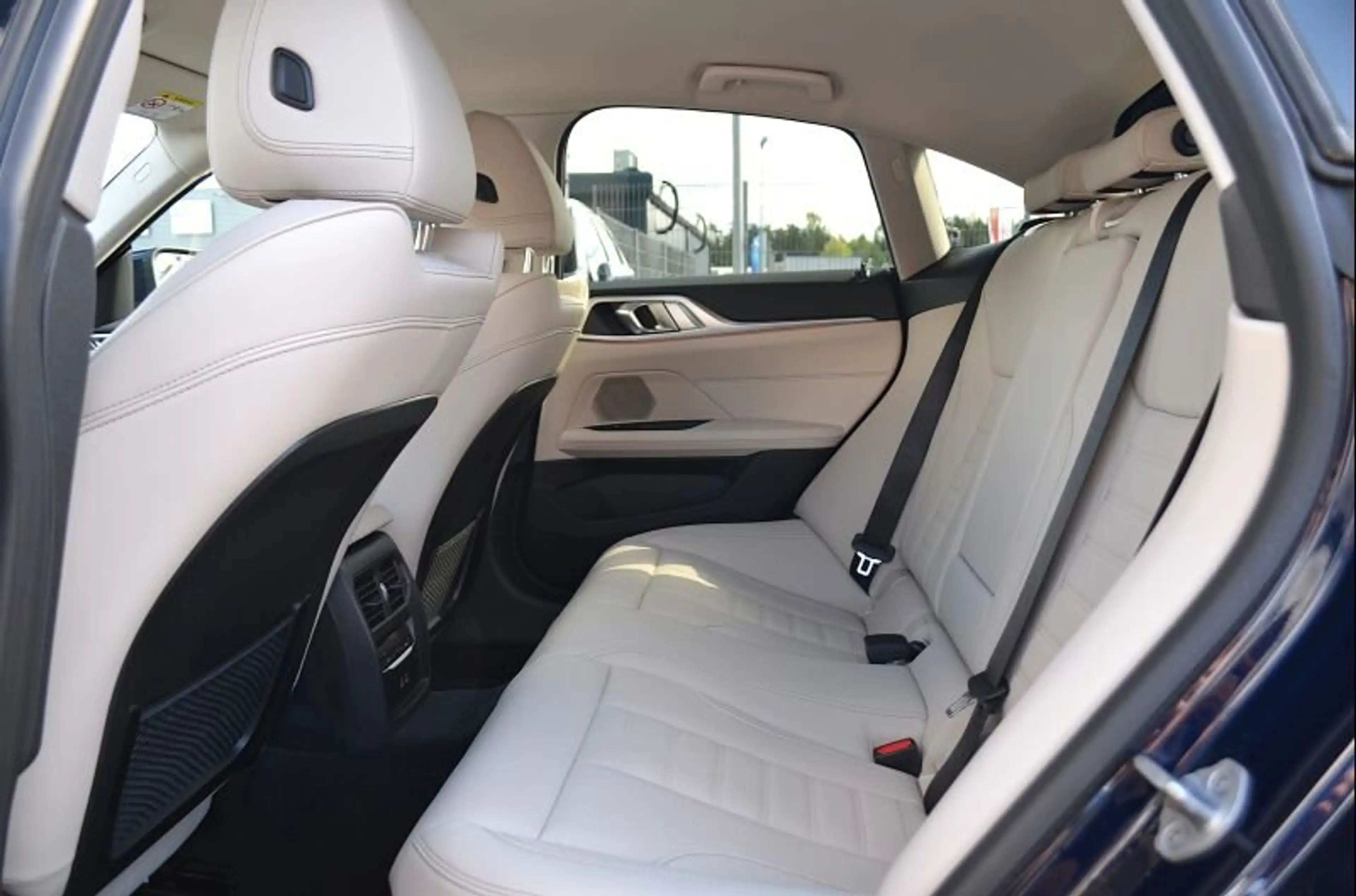 BMW 420 d xDrive Gran Coupé LiveCptProf.LED.Kamera — photo 8