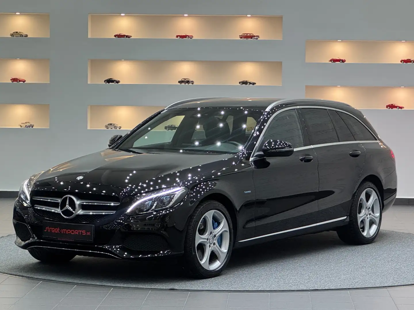 Mercedes-Benz C 350 e T-Modell Aut. Hybrid *Keyless*LED Light System* Schwarz - 1