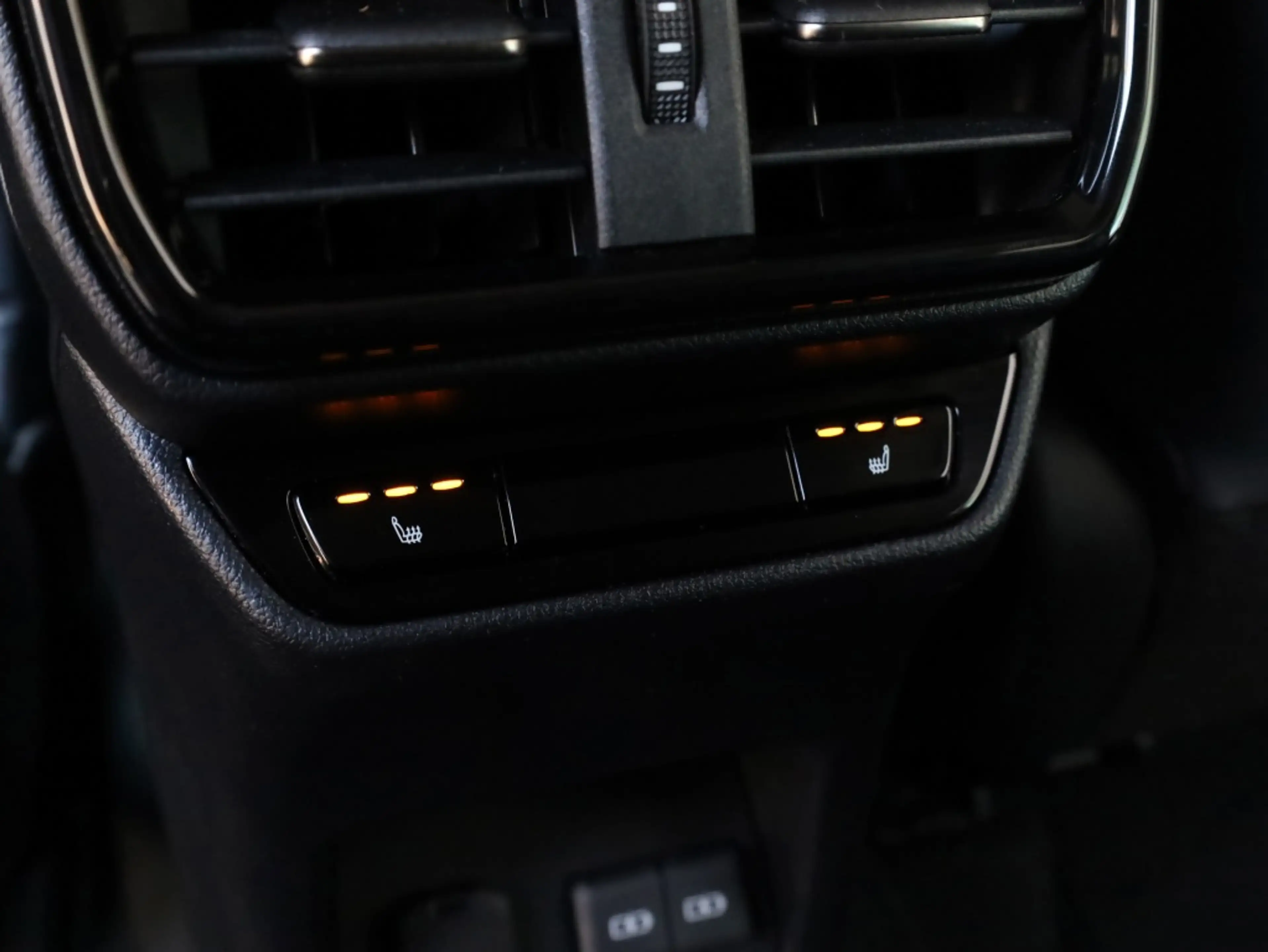Lexus NX 450h+ AWD Executive Line | President Pack | 360 Camera | — photo 23