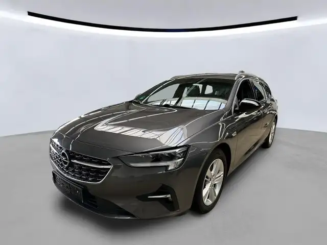 Opel Insignia view 2
