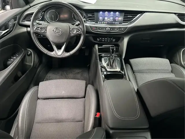 Opel Insignia view 10