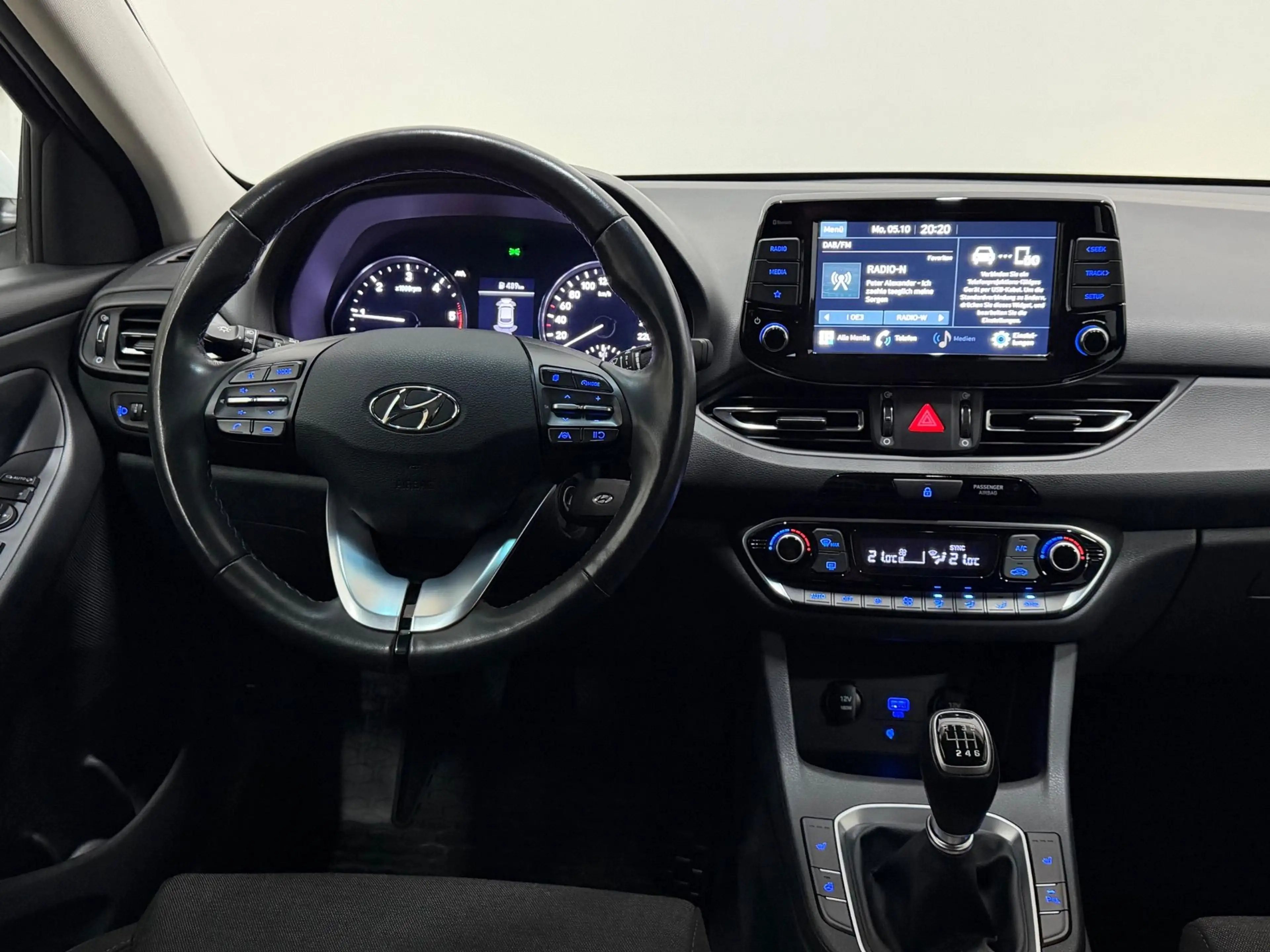 Hyundai i30 CW 1,6 CRDi Trend Line/LED/L.Heizung/RFK — photo 10