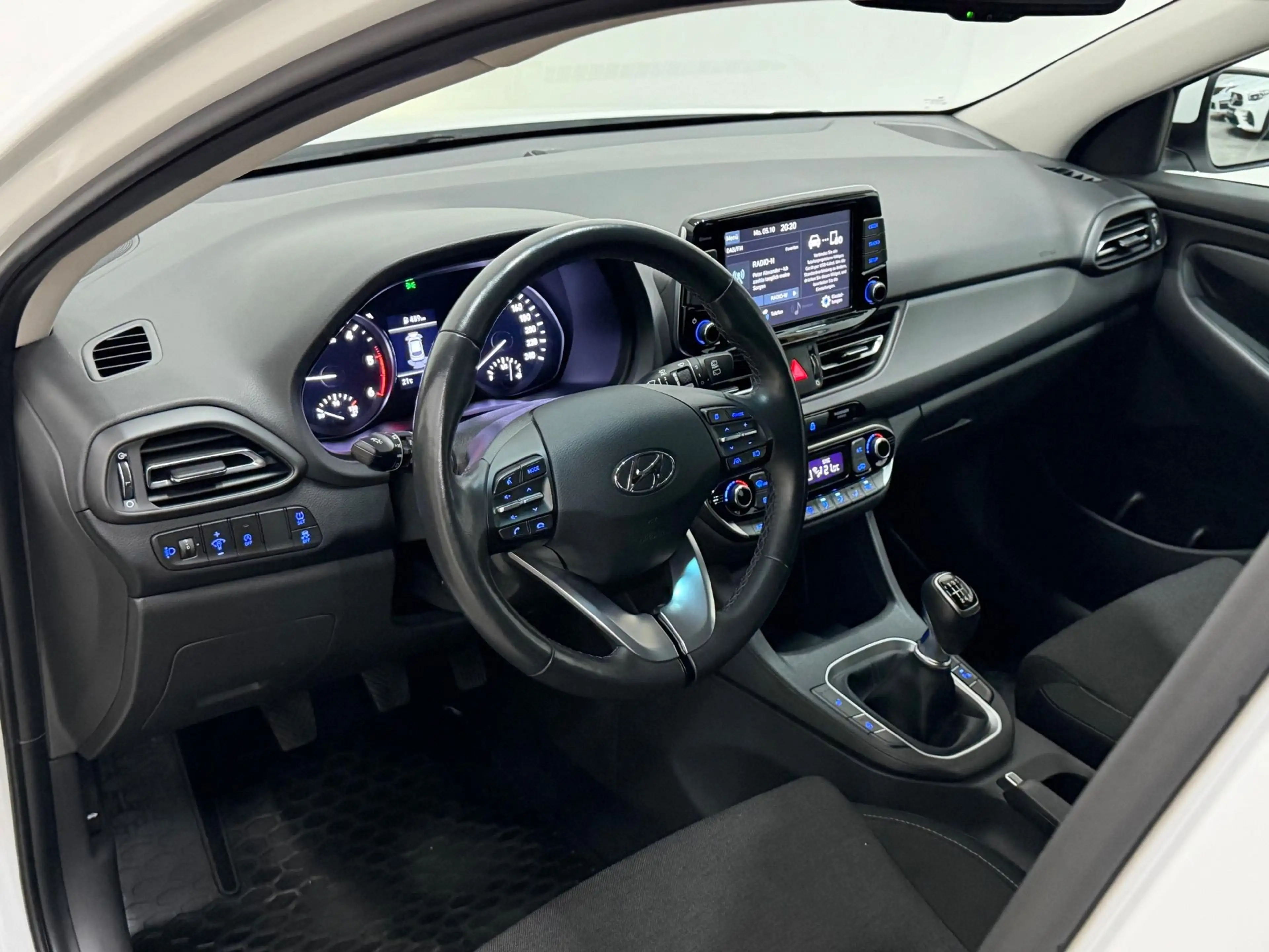 Hyundai i30 CW 1,6 CRDi Trend Line/LED/L.Heizung/RFK — photo 14