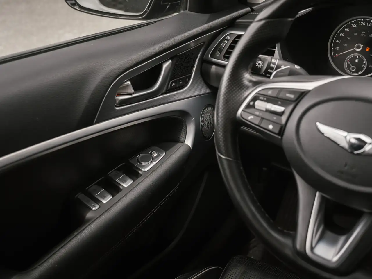 Genesis G70 снимка Genesis G70