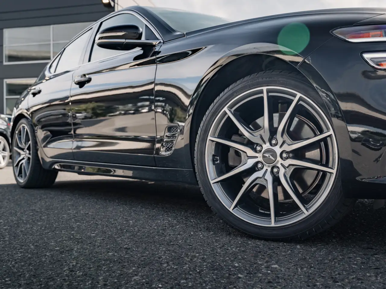 Genesis G70 снимка Genesis G70
