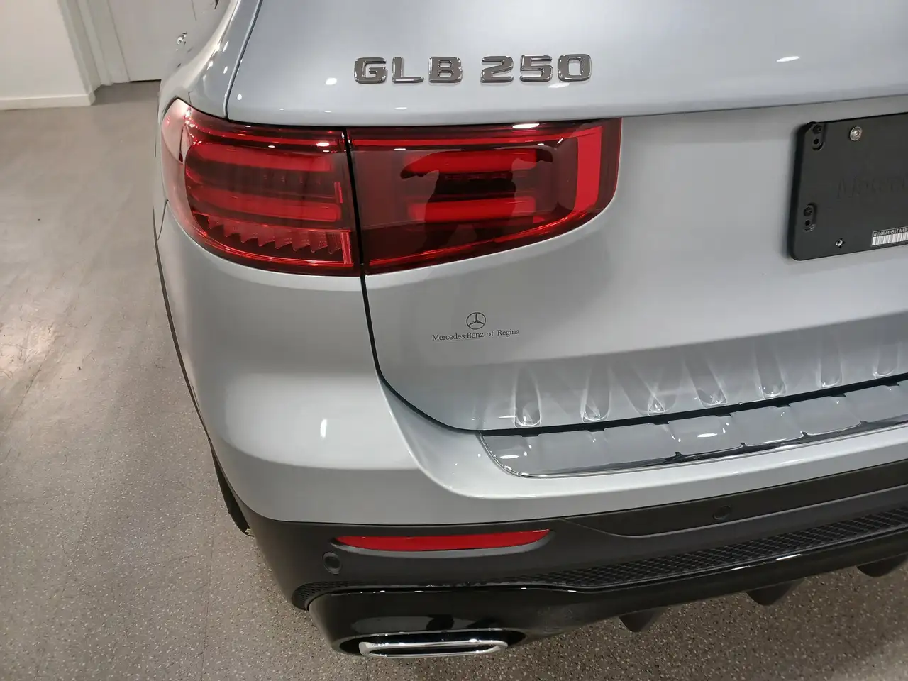 Mercedes-Benz GLB снимка Mercedes-Benz GLB