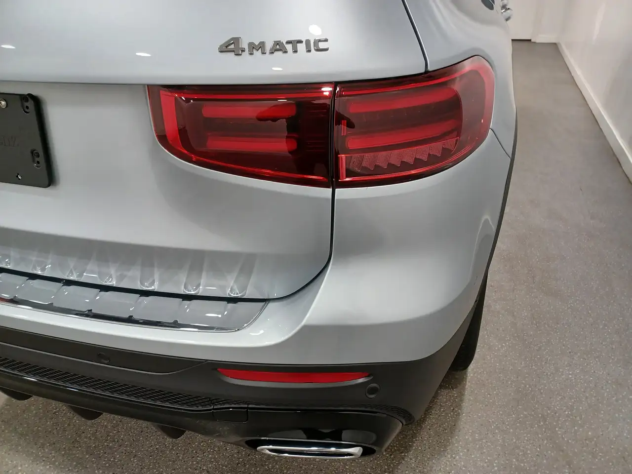 Mercedes-Benz GLB снимка Mercedes-Benz GLB